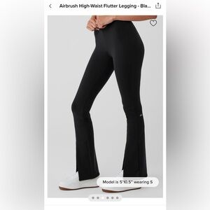 Airbrush High-Waist Flutter Legging